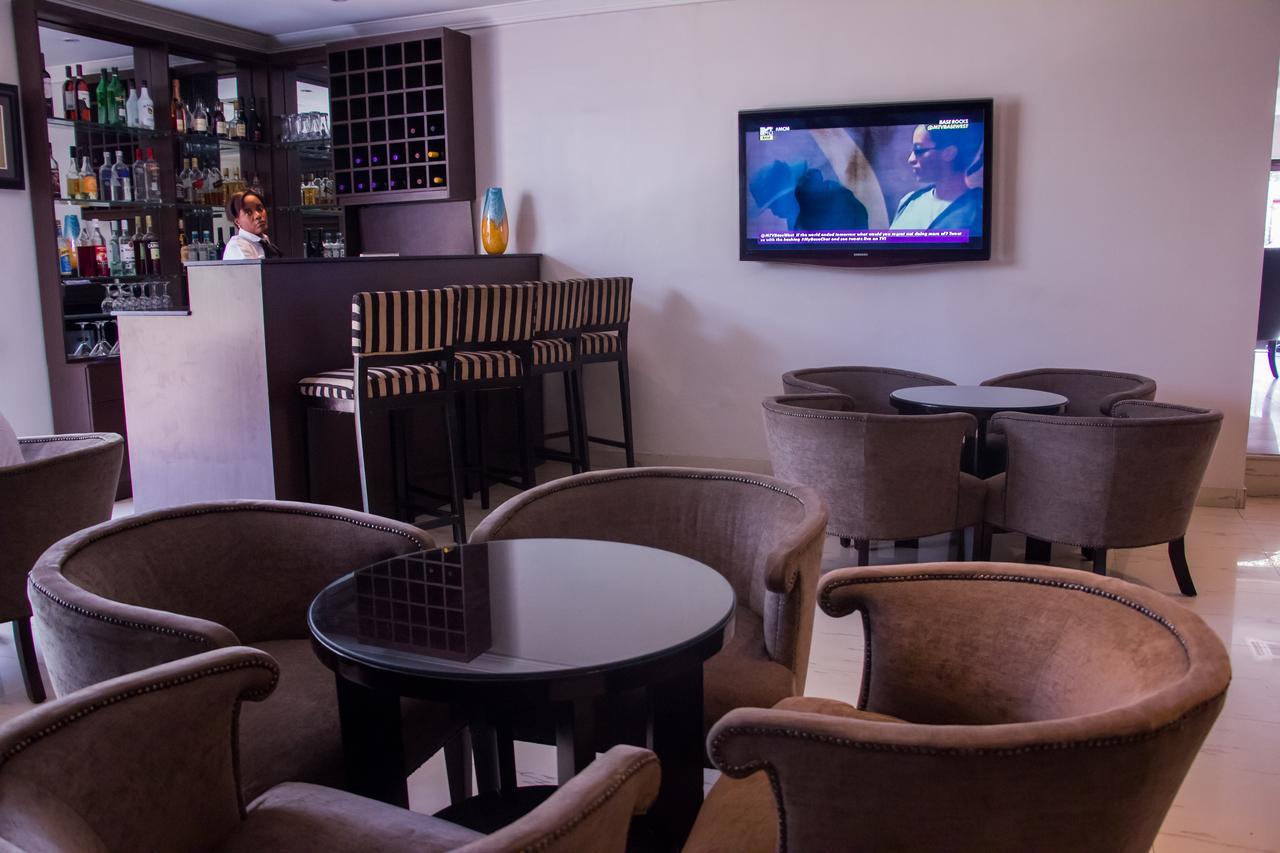 S & S Hotel & Suites Лагос Экстерьер фото