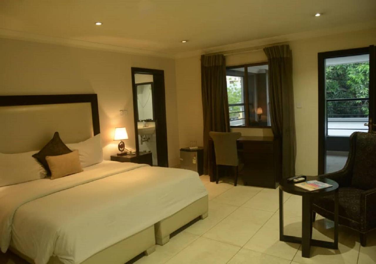 S & S Hotel & Suites Лагос Экстерьер фото