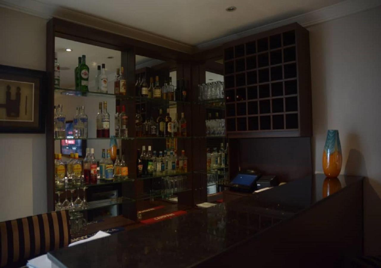S & S Hotel & Suites Лагос Экстерьер фото